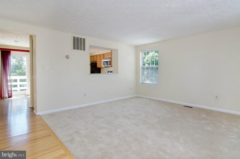 12109 Sundance Court Reston, VA 20194 - Photo 6 of 21 Dining Room