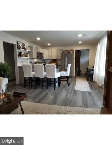 $2,350 | 229 Oakland Avenue, Audubon, NJ 08106