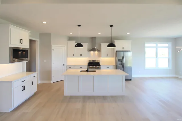 $479,900 | 372 Carlton Drive, West Lafayette, IN 47906