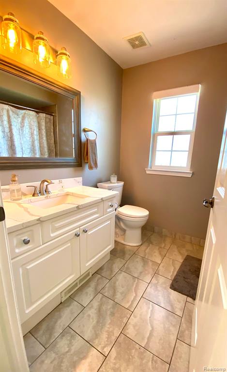 5309 Brookemonte Circle Rochester, MI 48306 - Photo 11 of 18