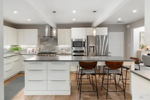 $2,079,000 | 829 Del Ganado Road, San Rafael, CA 94903