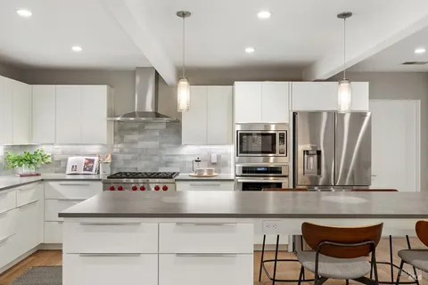 $2,079,000 | 829 Del Ganado Road, San Rafael, CA 94903