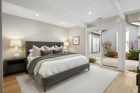 $2,079,000 | 829 Del Ganado Road, San Rafael, CA 94903