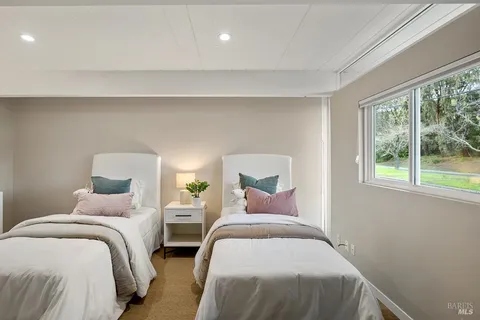 $2,079,000 | 829 Del Ganado Road, San Rafael, CA 94903