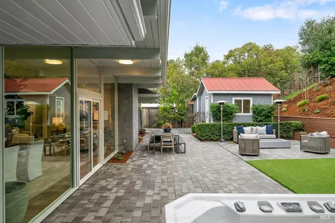 $2,079,000 | 829 Del Ganado Road, San Rafael, CA 94903