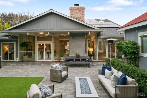 $2,079,000 | 829 Del Ganado Road, San Rafael, CA 94903