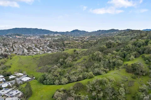 $2,079,000 | 829 Del Ganado Road, San Rafael, CA 94903