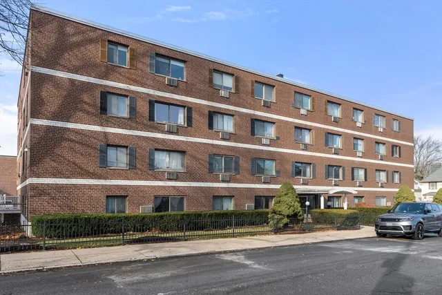 $475,000 | 35 Glencoe Street, Unit 43, Boston, MA 02135