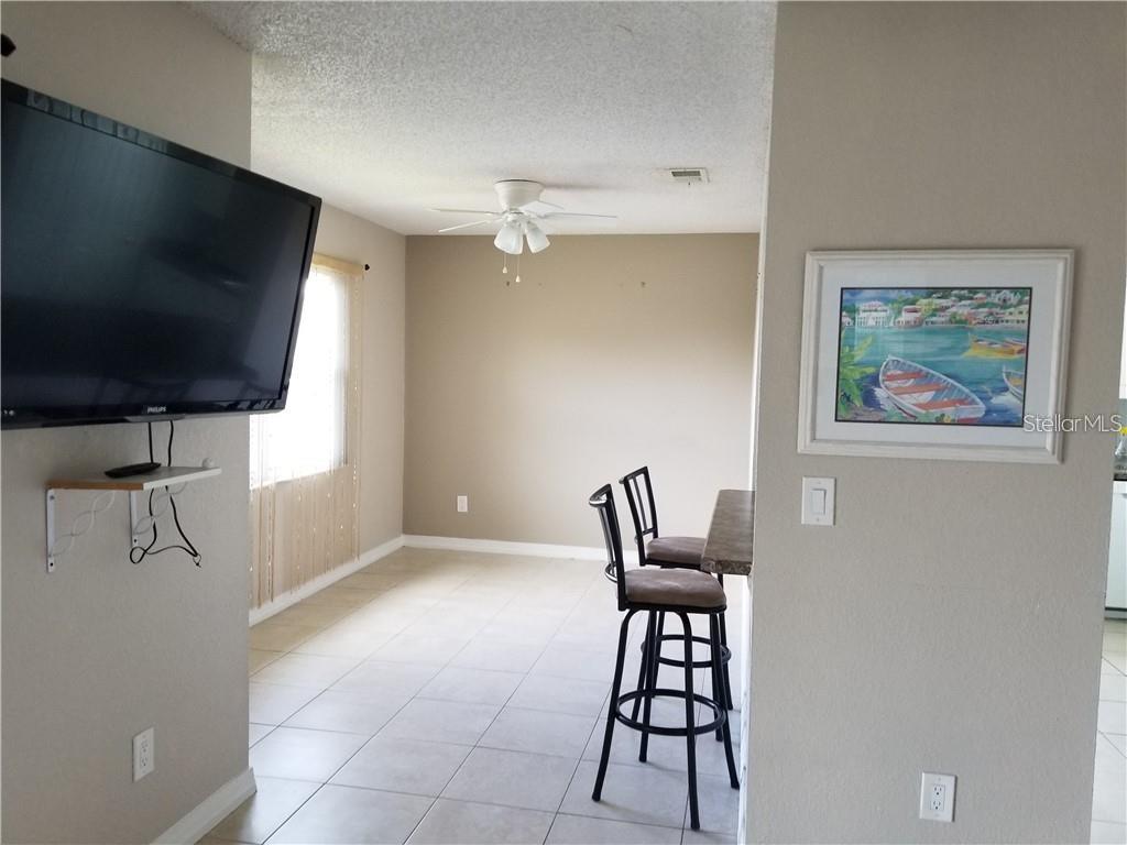2417 Barley Club Court, Unit 6 Orlando, FL 32837 - Photo 4 of 9