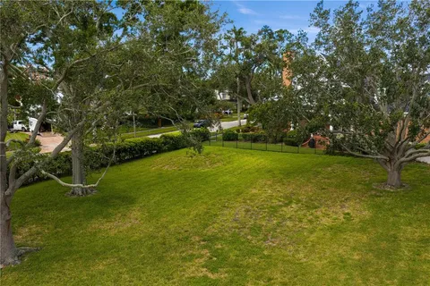$2,650,000 | 1500 North Shore Drive Northeast, St. Petersburg, FL 33704