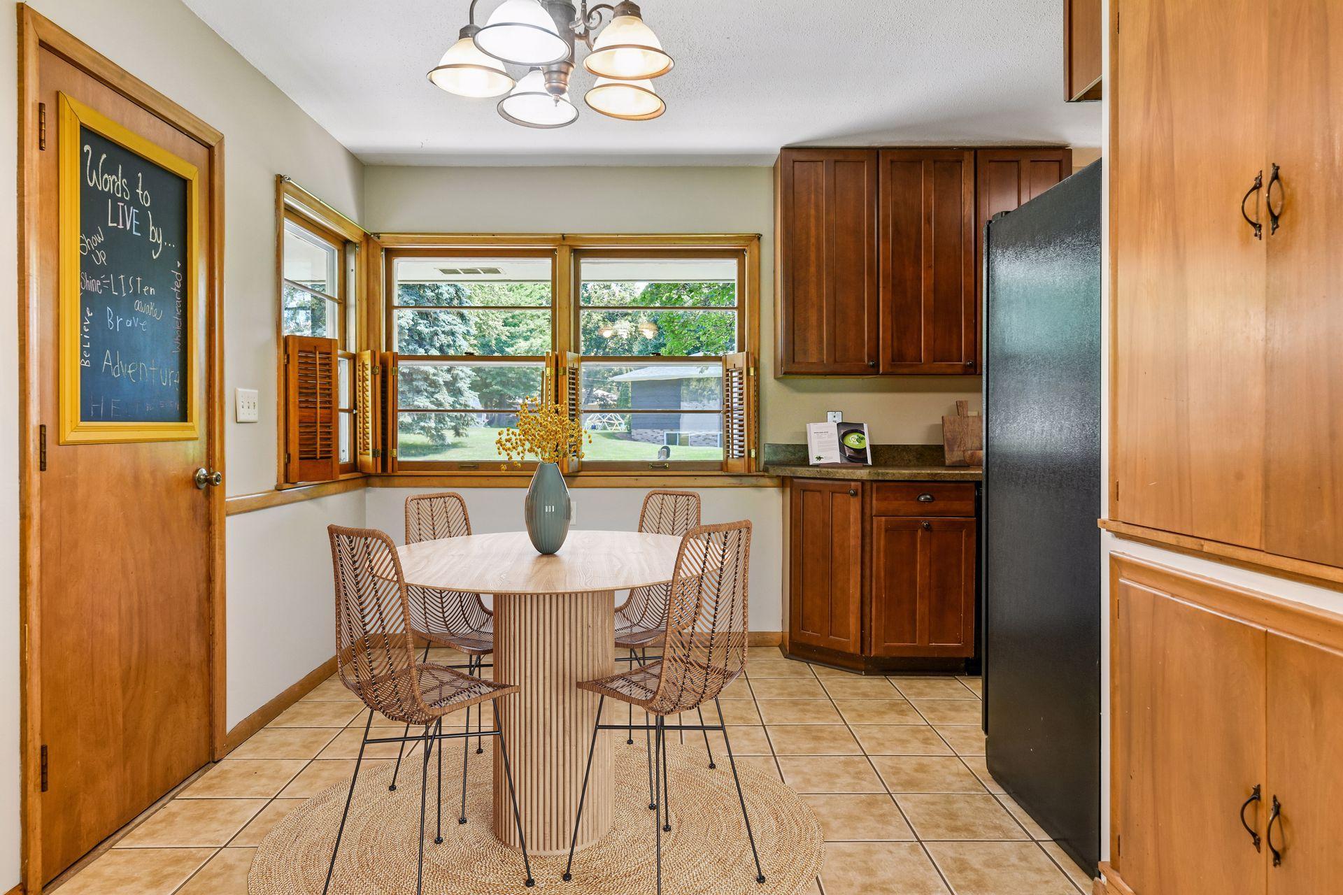 5536 Holiday Road Minnetonka, MN 55345 - Photo 14 of 35