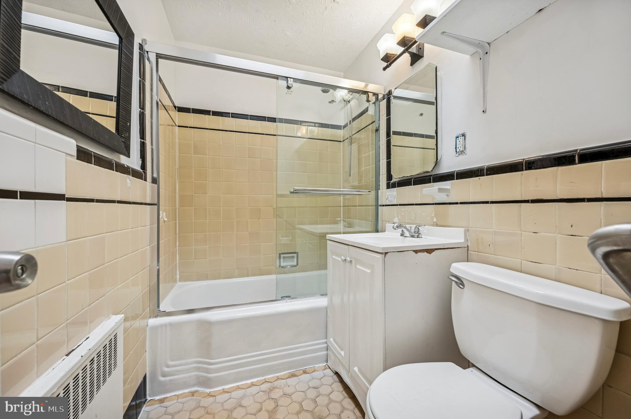 2930 Glenview Street Philadelphia, PA 19149 - Photo 16 of 25