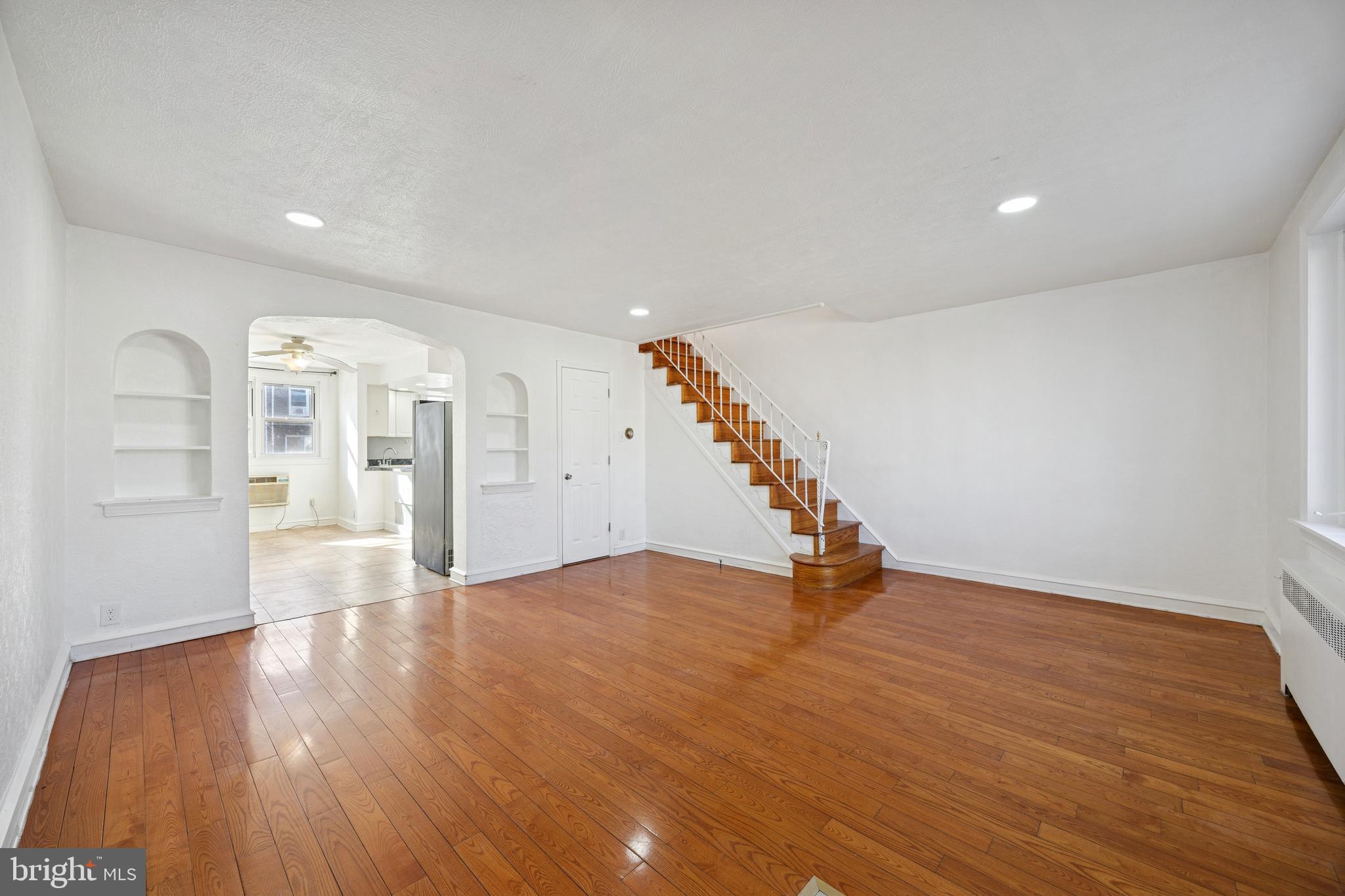 2930 Glenview Street Philadelphia, PA 19149 - Photo 2 of 25