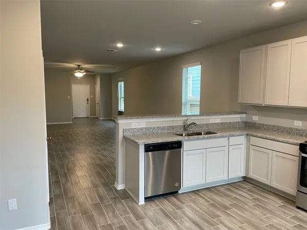 $1,795 | 851 Redinger Ridge Drive, Huffman, TX 77336