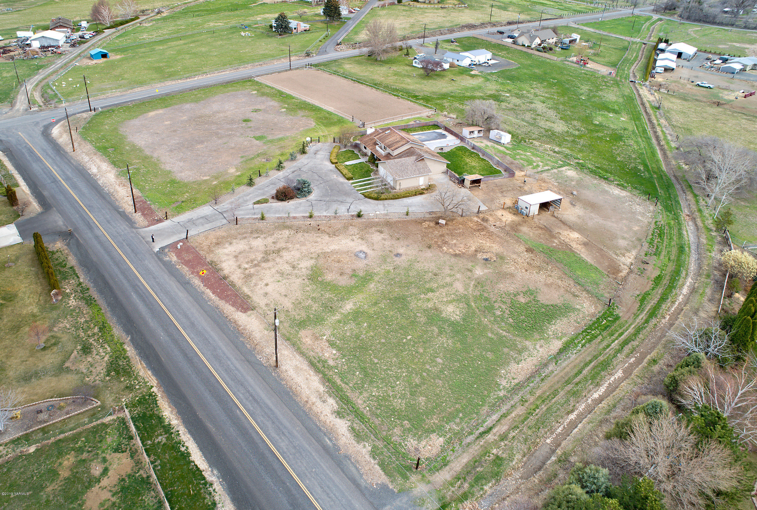 61 Faucher Road Yakima, WA 98901 - Photo 23 of 27 a view of a lake view