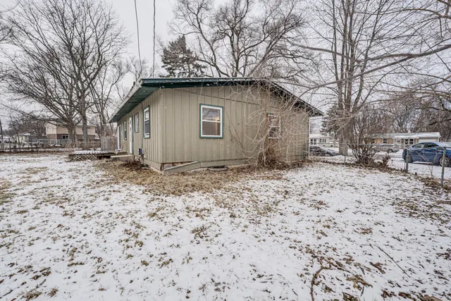 $1,600 | 2932 Cameron Avenue, Rockford, IL 61101