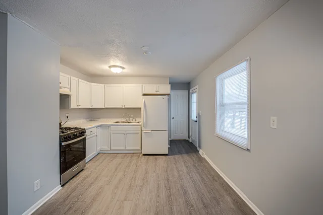 $1,600 | 2932 Cameron Avenue, Rockford, IL 61101