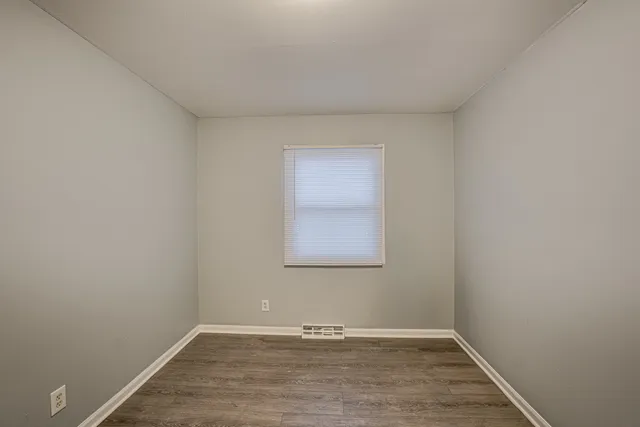 $1,600 | 2932 Cameron Avenue, Rockford, IL 61101