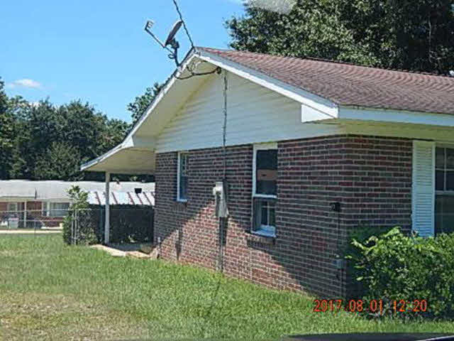 204 Greer Avenue Atmore, AL 36502 - Photo 4 of 16 Right Side