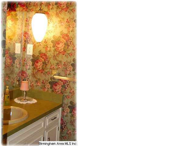 914 Grandview Trail Warrior, AL 35180 - Photo 18 of 30
