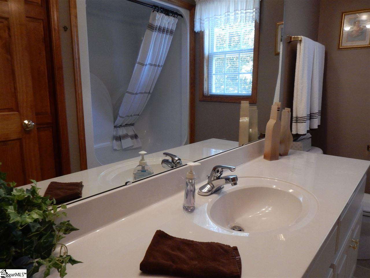 122 Byars Street Greer, SC 29651 - Photo 14 of 34 Gallery Image 14
