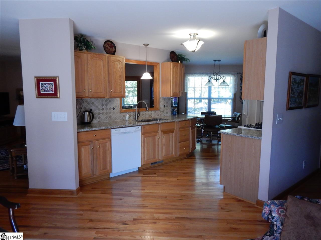 122 Byars Street Greer, SC 29651 - Photo 4 of 34 Gallery Image 4