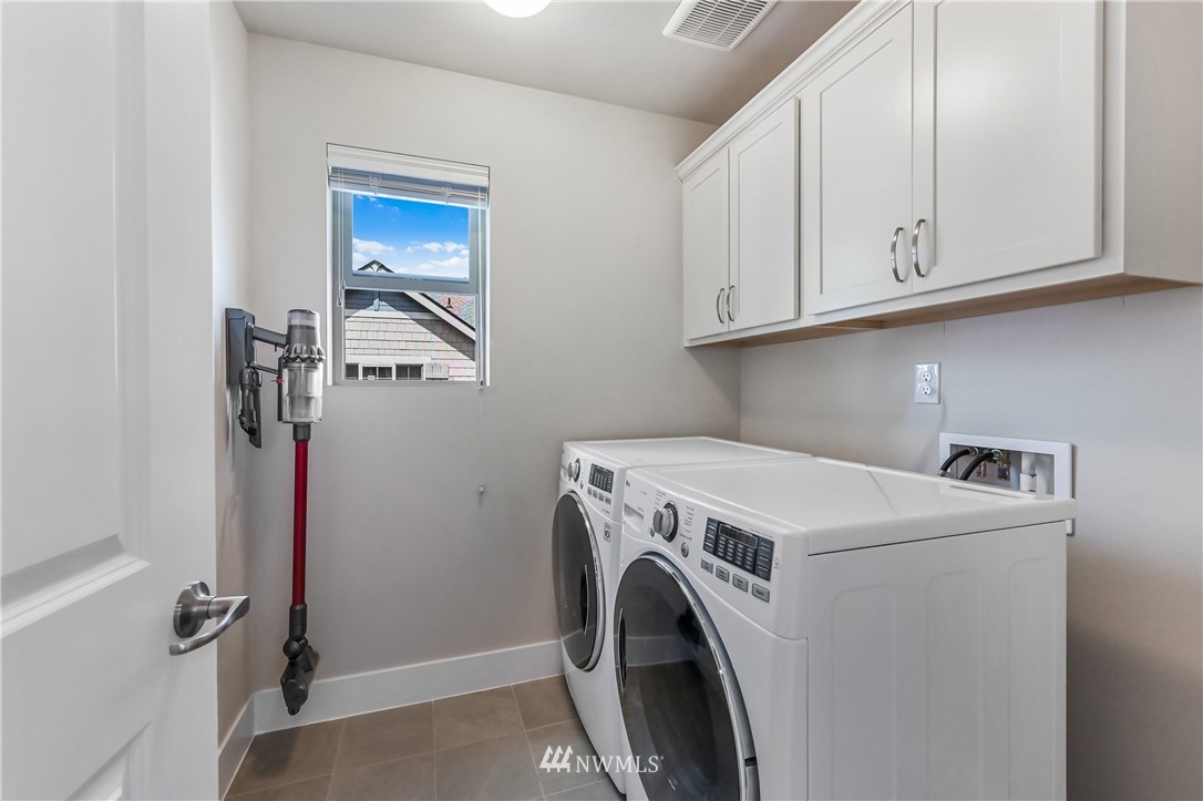 20123 2nd Drive Southeast Bothell, WA 98012 - Photo 18 of 31 Gallery Image 18