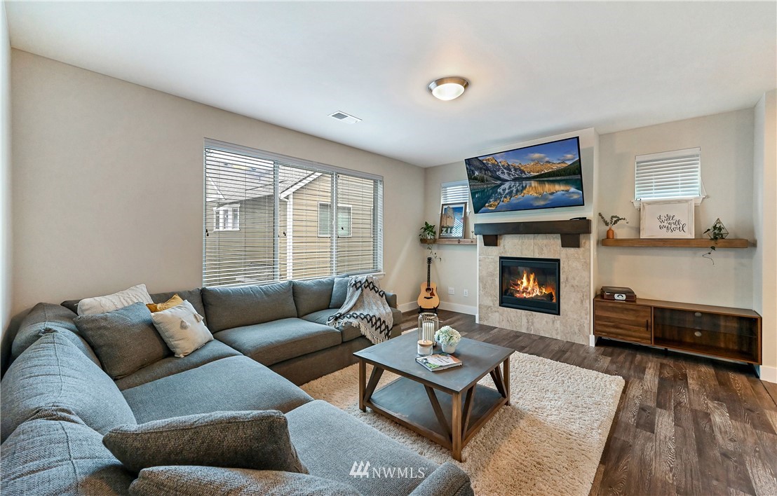 20123 2nd Drive Southeast Bothell, WA 98012 - Photo 7 of 31 Gallery Image 7