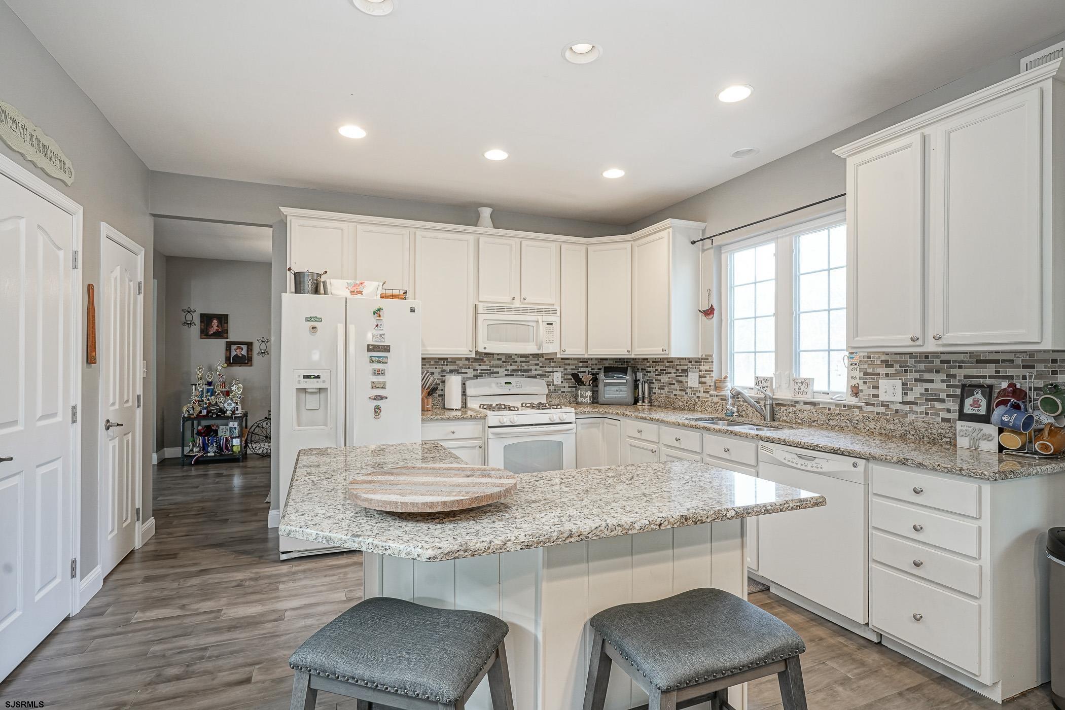 108 Woodmere Road Mays Landing, NJ 08330 - Photo 10 of 46 Gallery Image 10