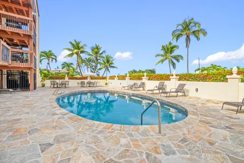 $435,000 | 75-5863 Kuakini Highway, Unit 108, Kailua-Kona, HI 96740
