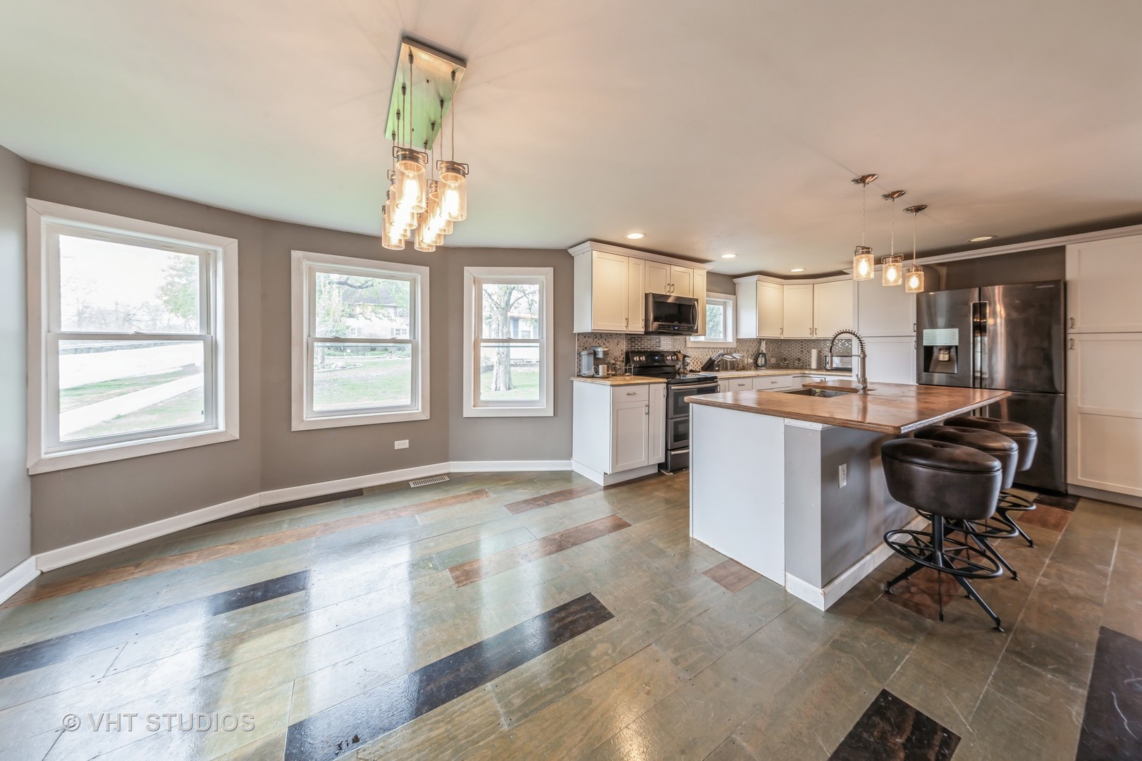 25810 South Chestnut Road Monee, IL 60449 - Photo 3 of 21 Gallery Image 3