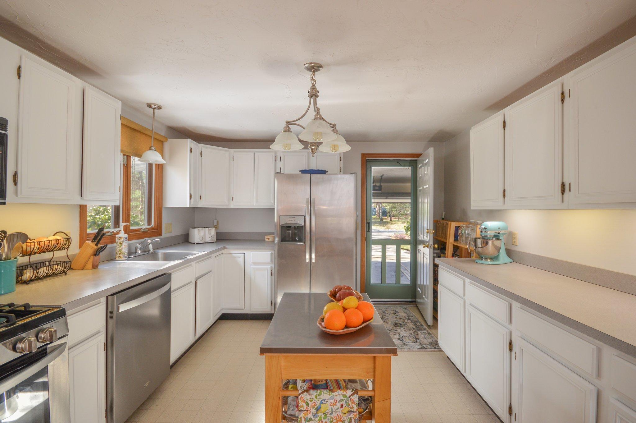 106 Cranberry Ridge Road Marstons Mills, MA 02648 - Photo 9 of 32 Kitchen