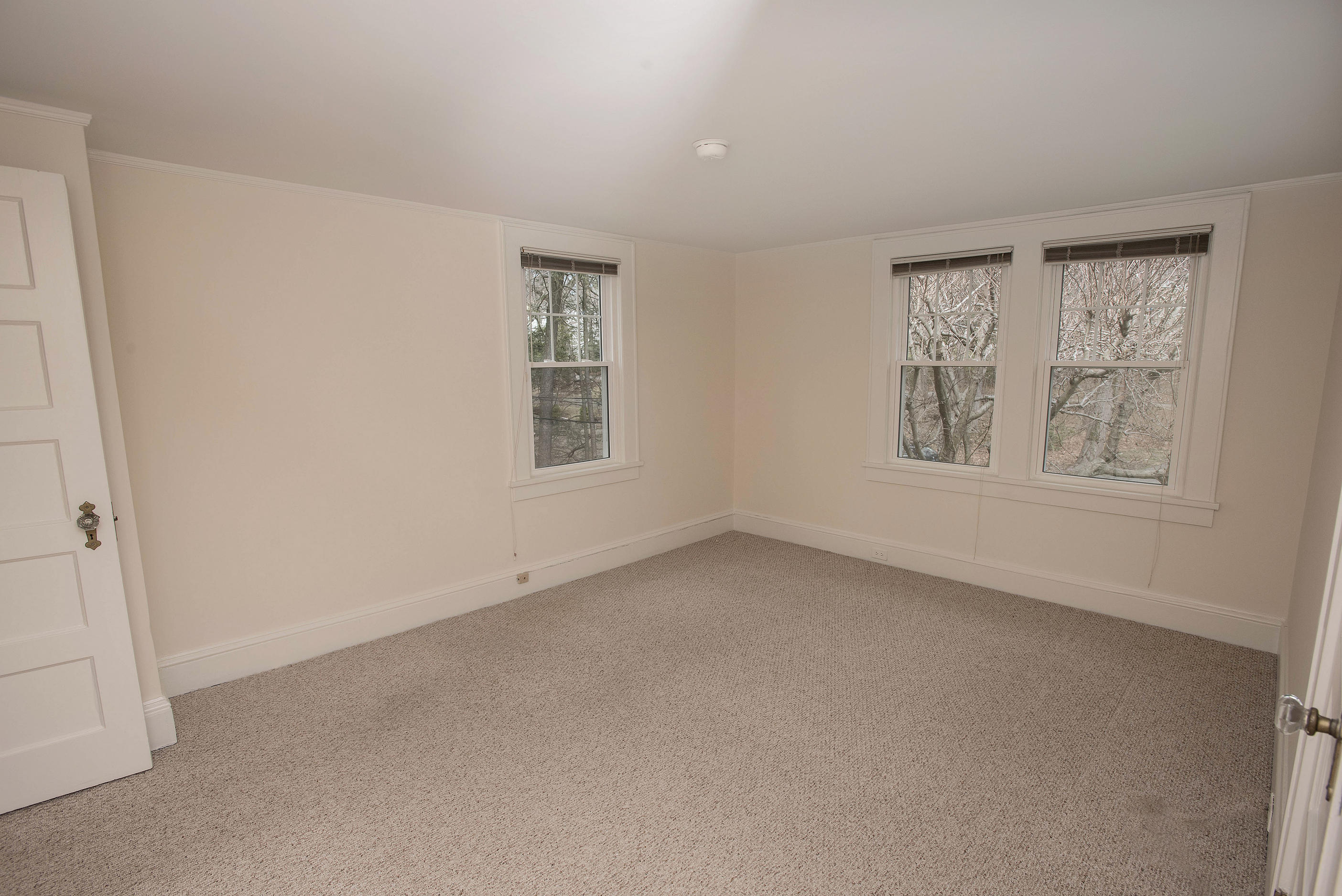 43 Marvin Ridge Road New Canaan, CT 06840 - Photo 36 of 41 an empty room with windows