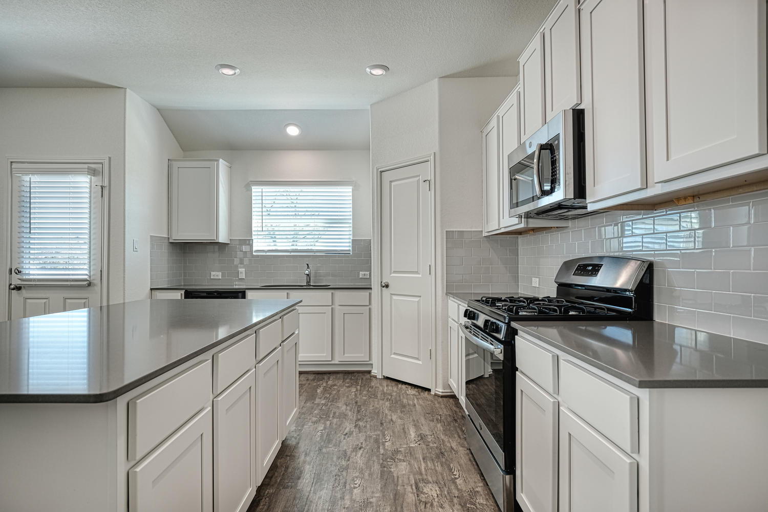 9224 Daisy Cutter Crossing Georgetown, TX 78626 - Photo 1 of 30