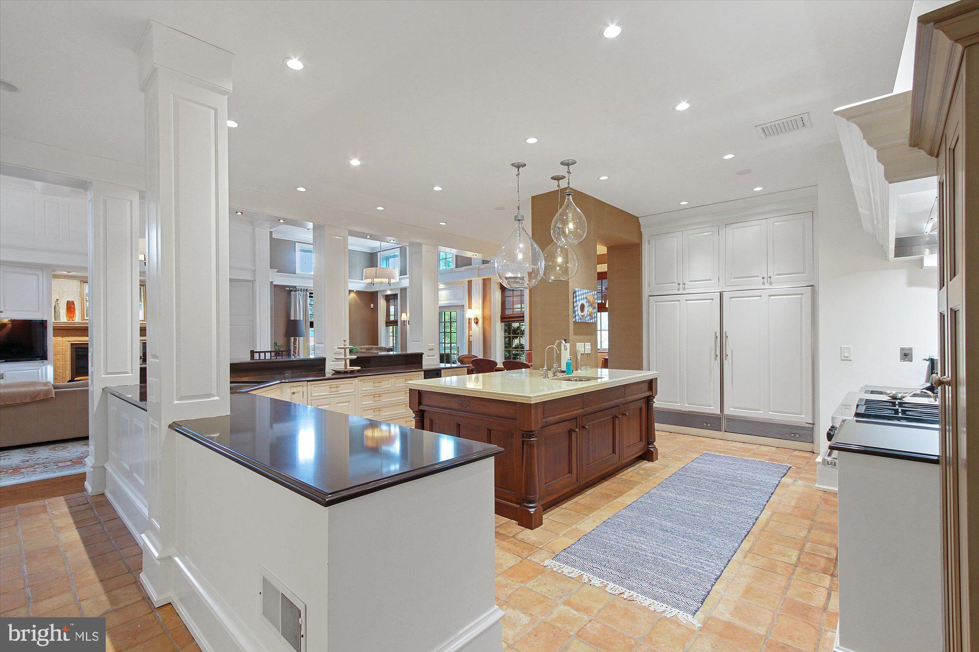 2 High Road Wyomissing, PA 19610 - Photo 16 of 56 Gourmet Kitchen