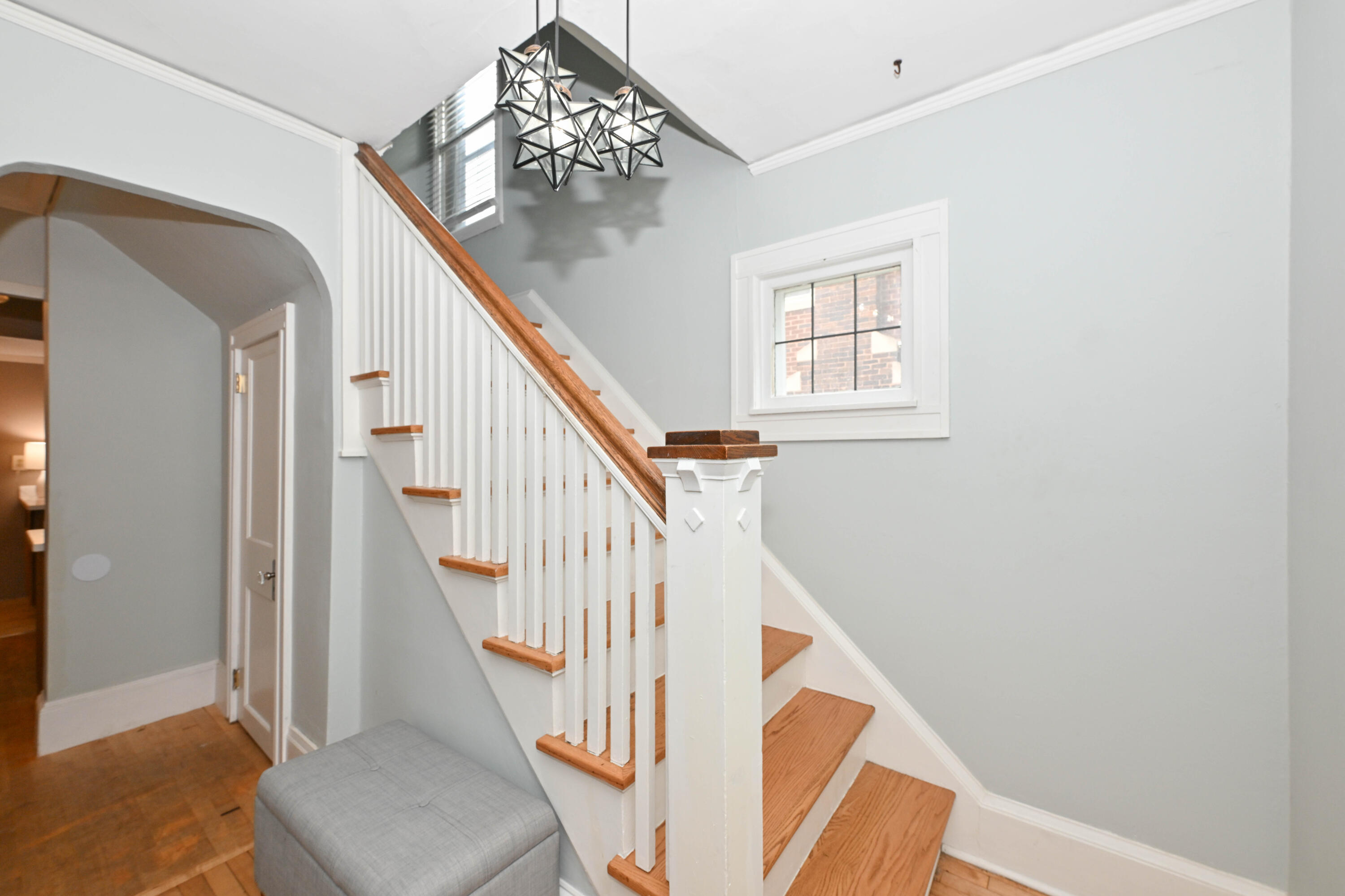 1915 North 53rd Street Milwaukee, WI 53208 - Photo 4 of 25 Entry