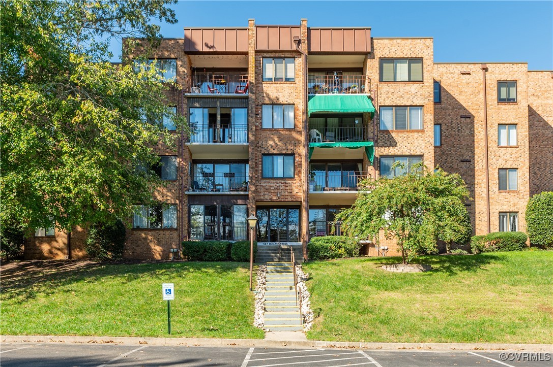 1507 Regency Woods Road, Unit 103 Henrico, VA 23238 - Photo 31 of 32 View of building exterior