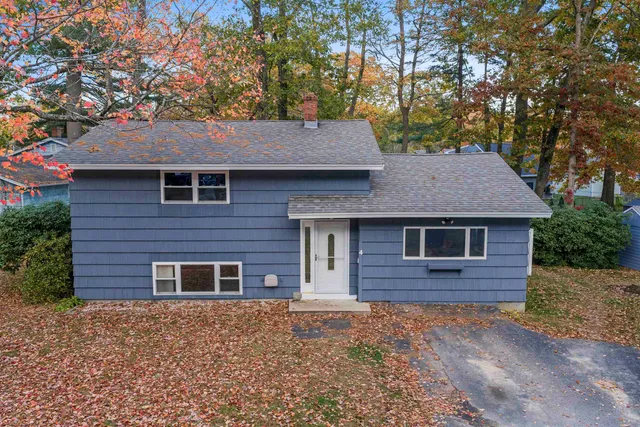 $459,000 | 4 Tanglewood Drive, Dover, NH 03820