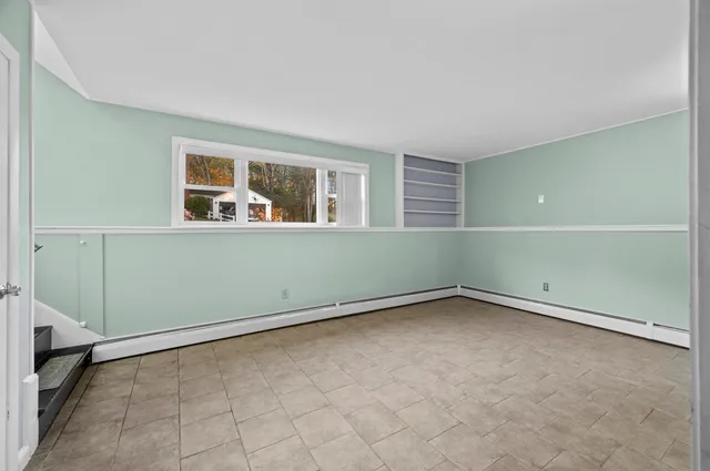 $459,000 | 4 Tanglewood Drive, Dover, NH 03820