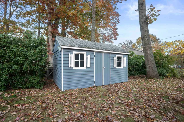 $459,000 | 4 Tanglewood Drive, Dover, NH 03820