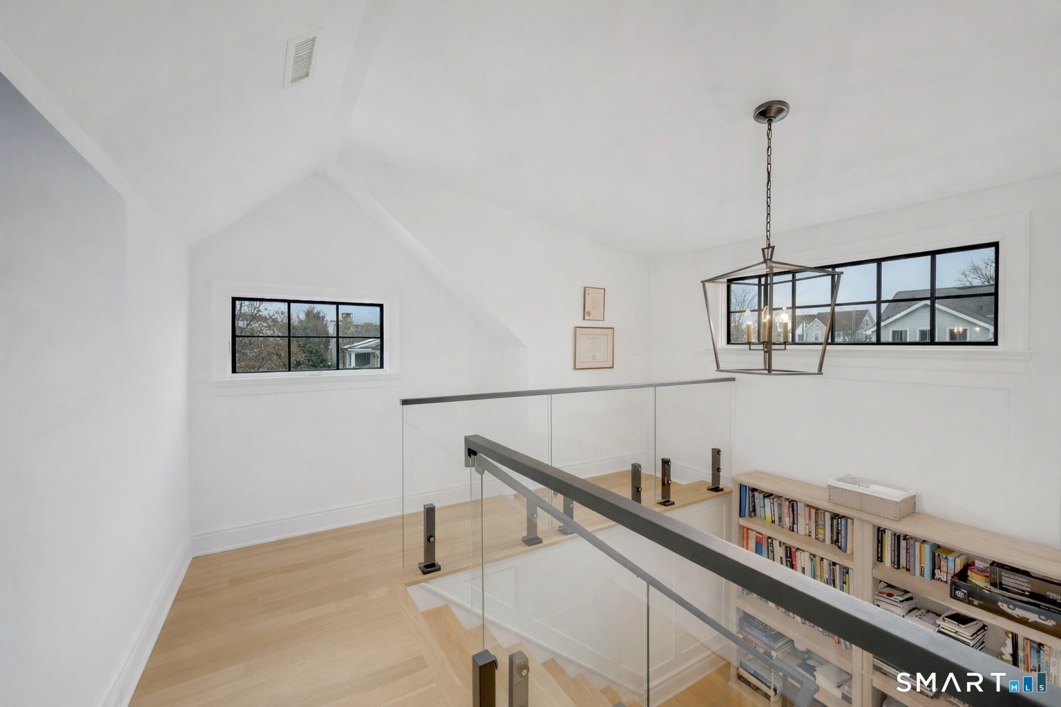 103 Connecticut Avenue Greenwich, CT 06830 - Photo 17 of 28