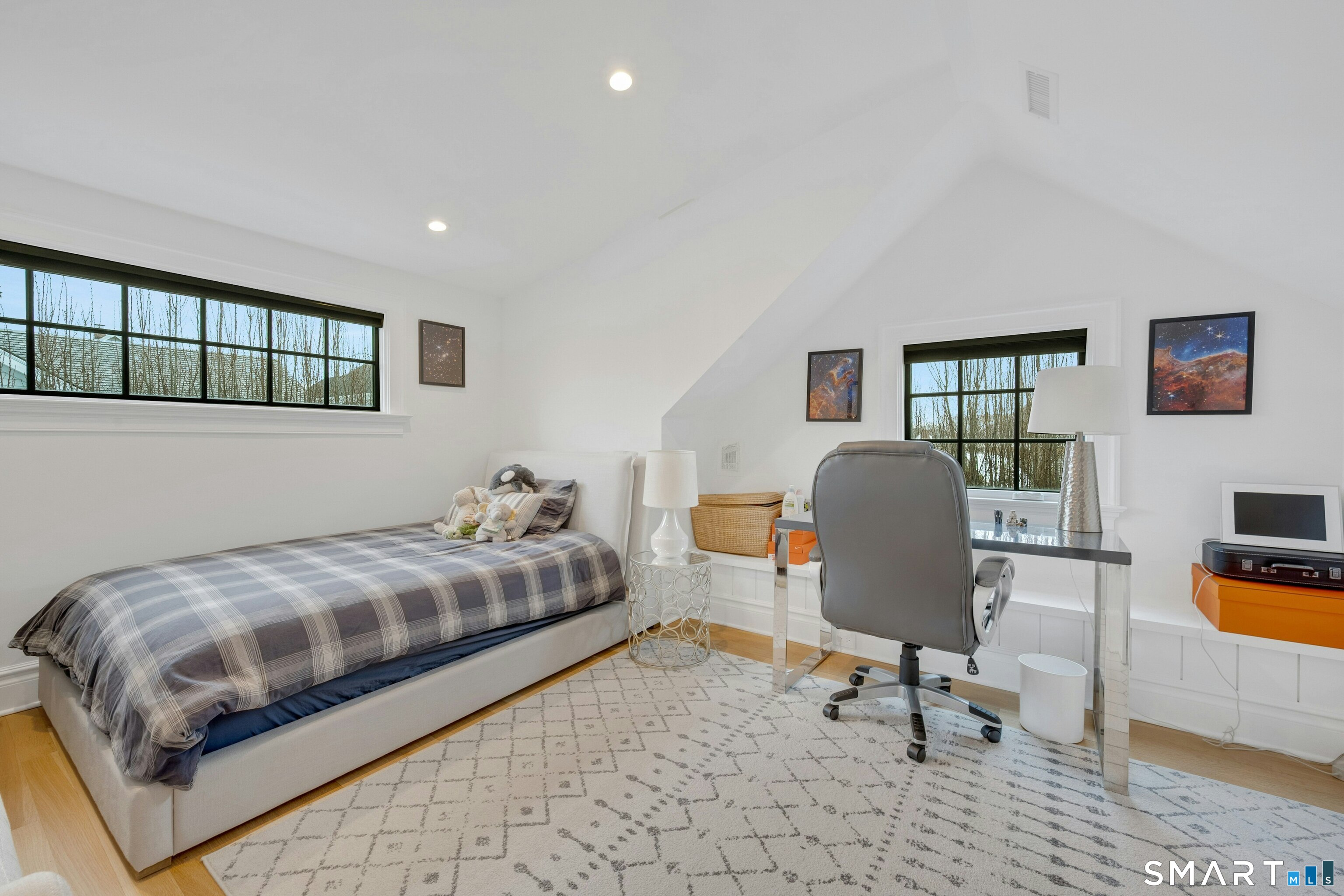 103 Connecticut Avenue Greenwich, CT 06830 - Photo 18 of 28