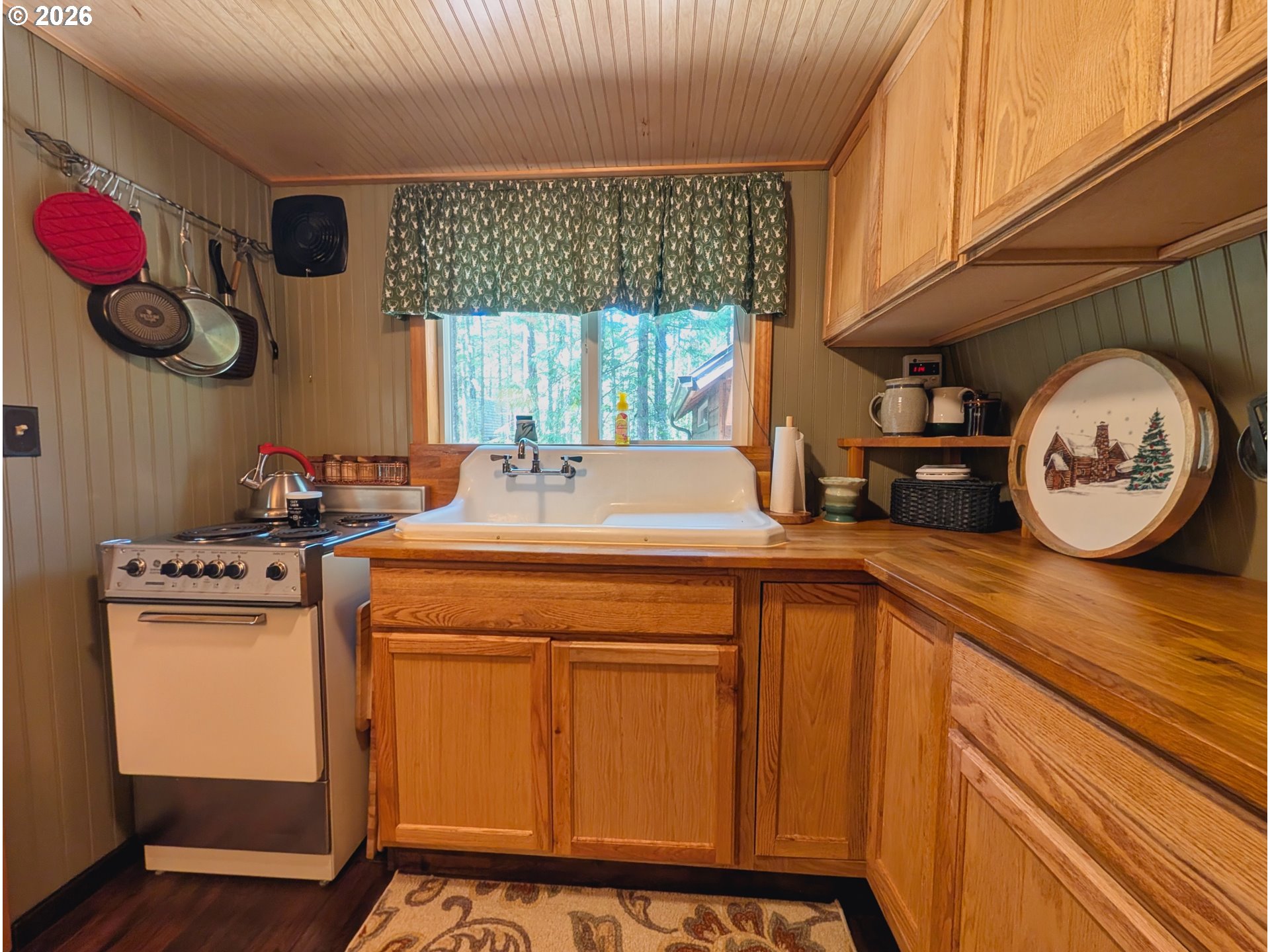76321 Road 30 Rhododendron, OR 97049 - Photo 13 of 32 Gallery Image 13