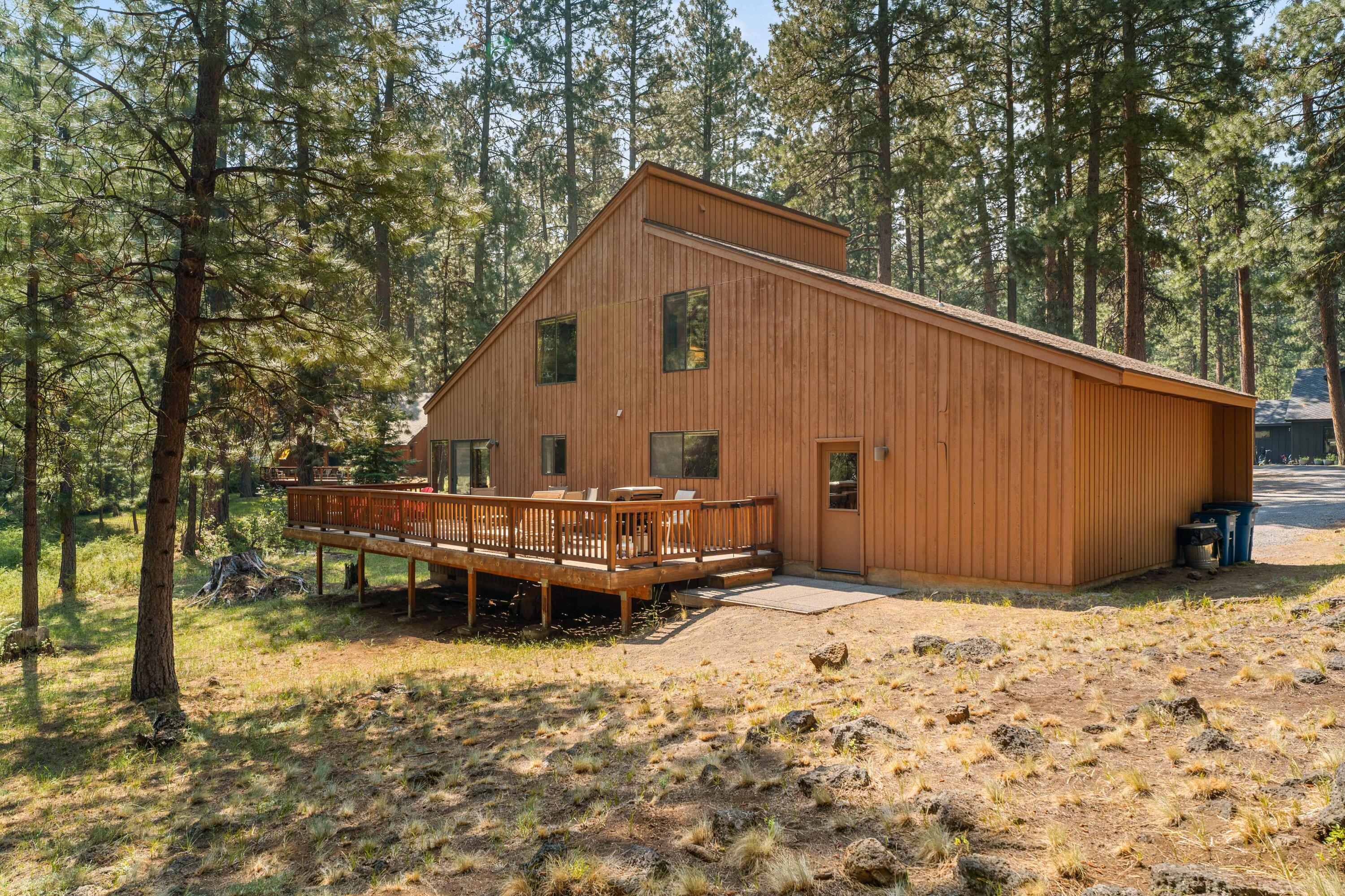 70770 Bitter Root Black Butte Ranch, OR 97759 - Photo 16 of 19 27-Exterior