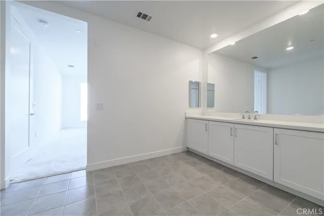 $5,995 | 3608 Rivington, Irvine, CA 92612