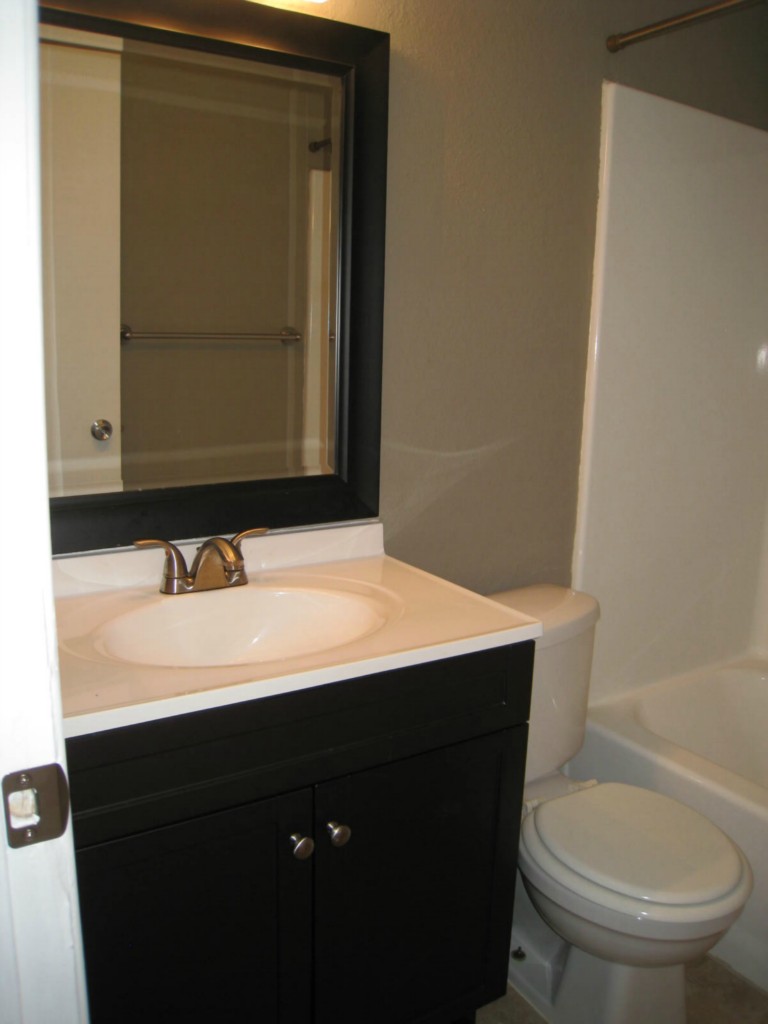 2500 Burleson Road, Unit 402 Austin, TX 78741 - Photo 8 of 23