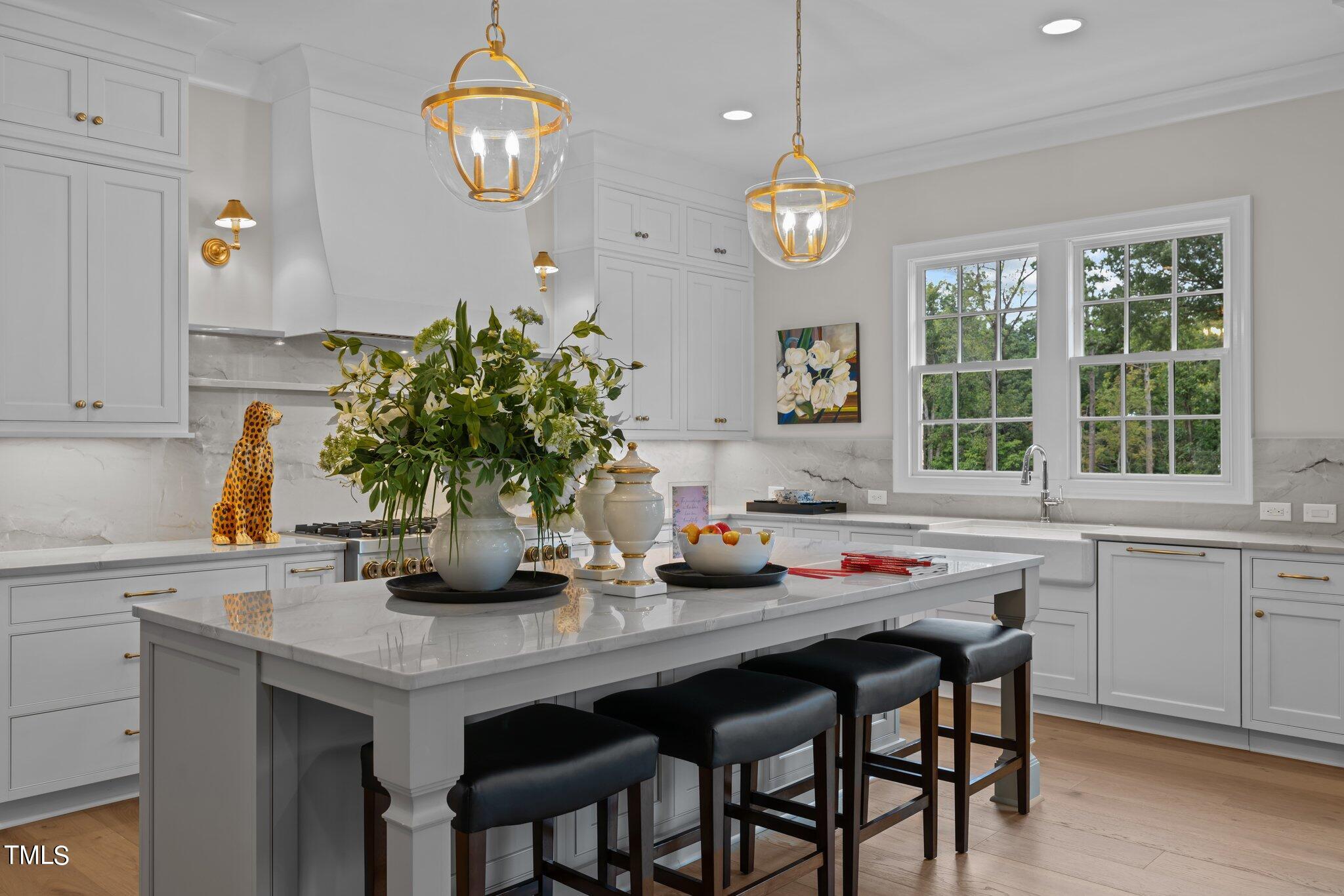 2646 Marchmont Street Raleigh, NC 27608 - Photo 11 of 59 20-web-or-mls-5Z8A1420