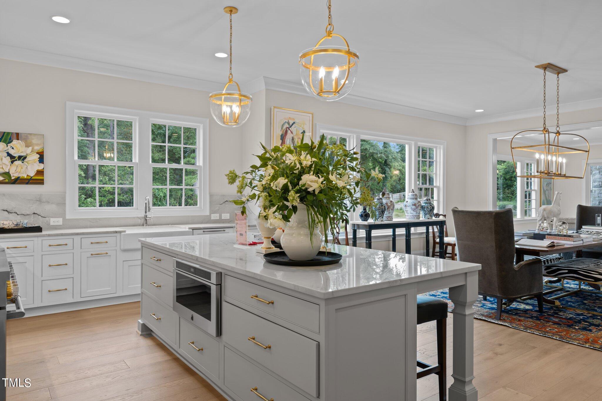 2646 Marchmont Street Raleigh, NC 27608 - Photo 14 of 59 21-web-or-mls-5Z8A1423