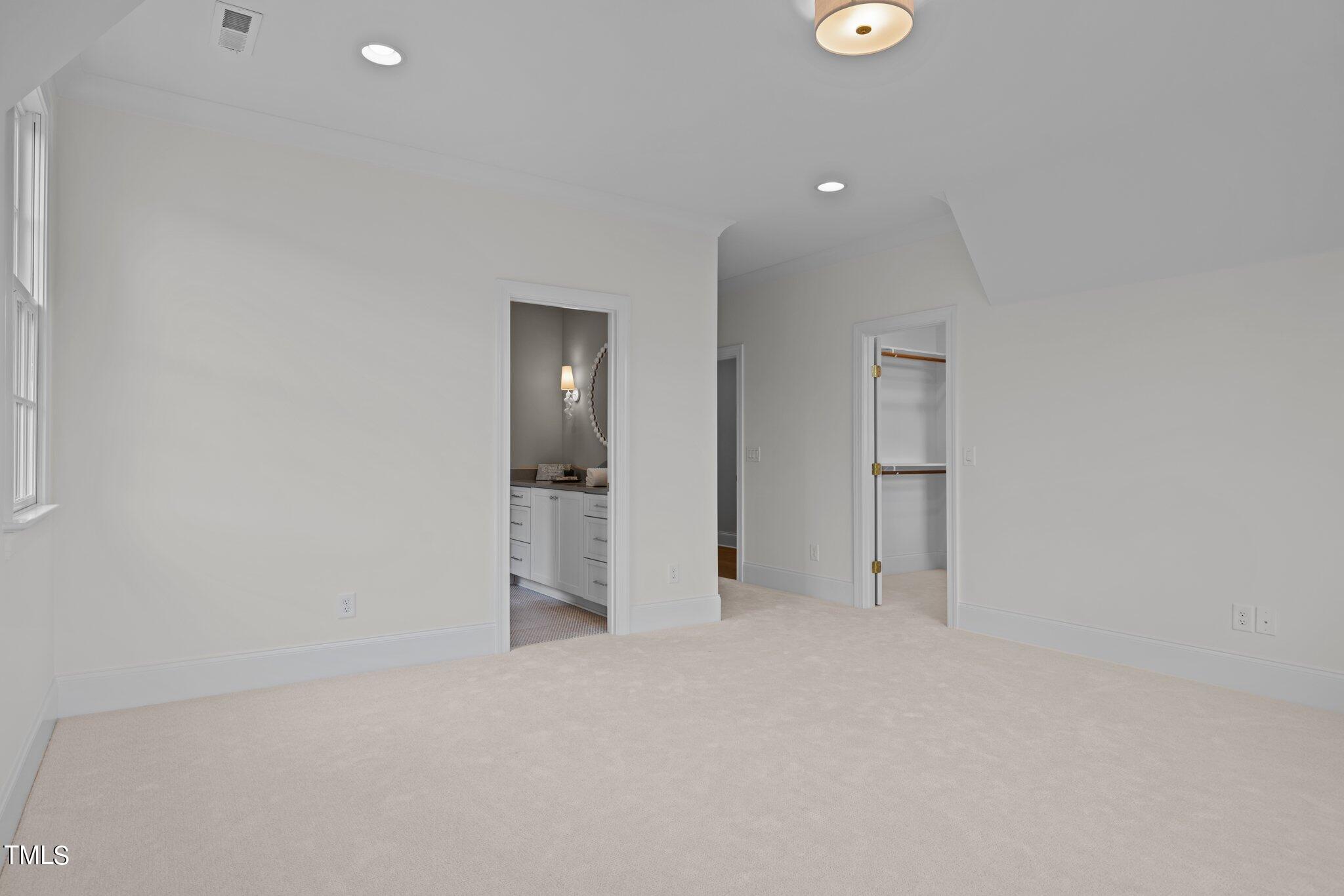 2646 Marchmont Street Raleigh, NC 27608 - Photo 39 of 59 46-web-or-mls-5Z8A1507