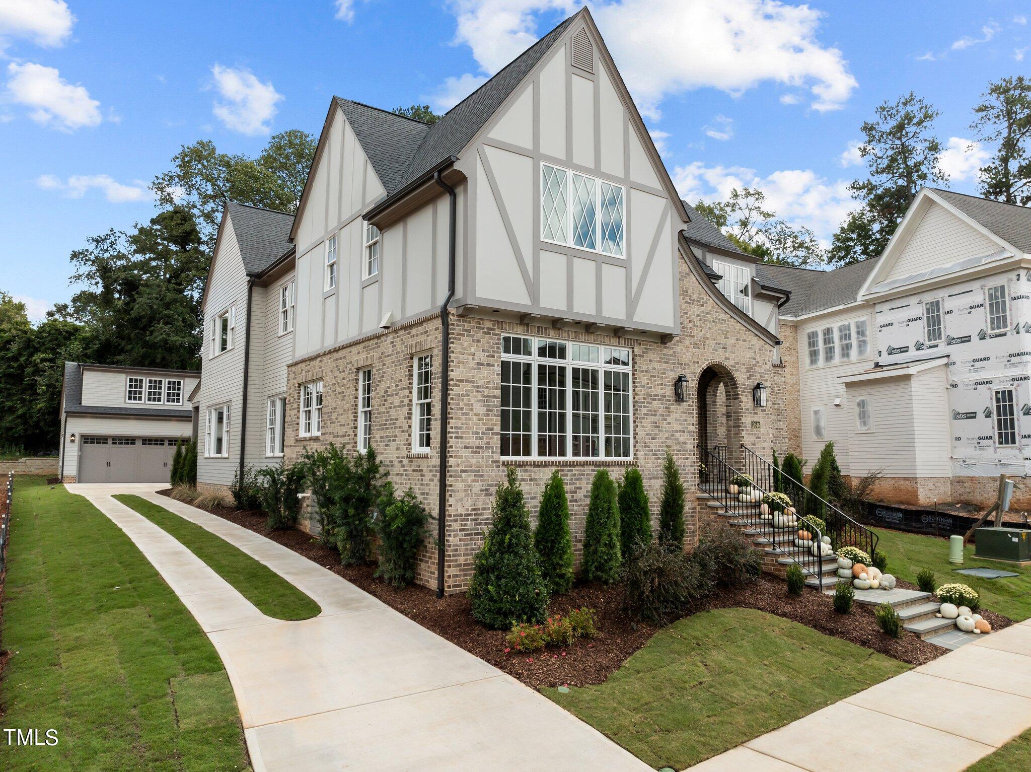 2646 Marchmont Street Raleigh, NC 27608 - Photo 4 of 59 62-web-or-mls-DJI_0276
